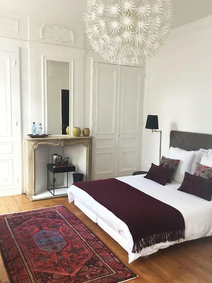 Au Coeur De Lille Bed & Breakfast 0*,